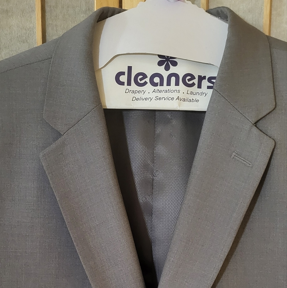 CARAVELLI Light Gray Mens Suit
